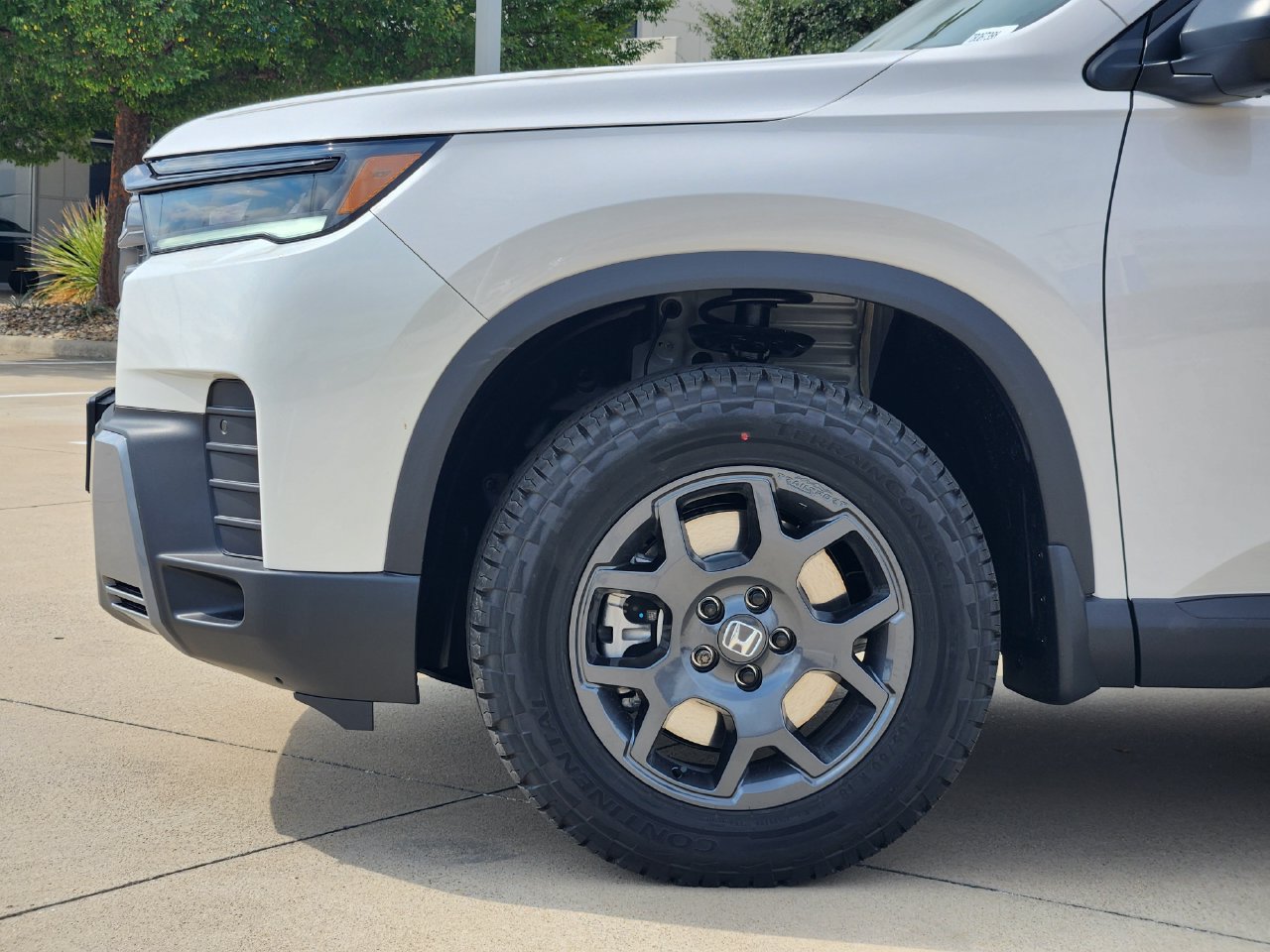 New 2026 Honda Pilot TrailSport image 5