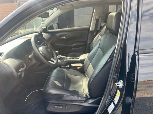 Used 2026 Honda HR-V EX-L image 11