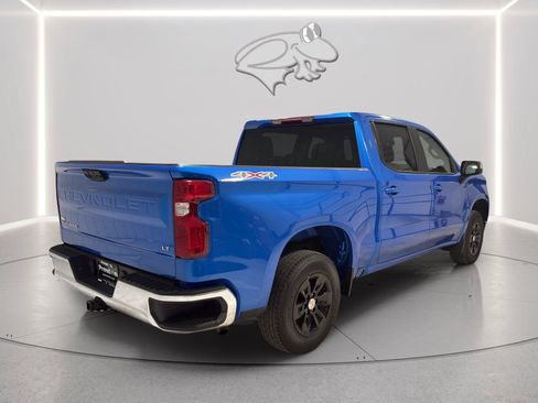 Used 2025 Chevrolet Silverado 1500 LT AWD/4WD image 5