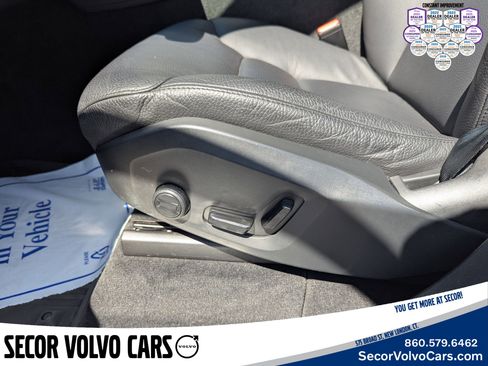 Certified 2024 Volvo XC90 B6 Plus w/ Protection Package Premier image 9