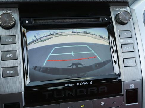 Used 2018 Toyota Tundra SR5 w/ SR5 Upgrade Package image 10