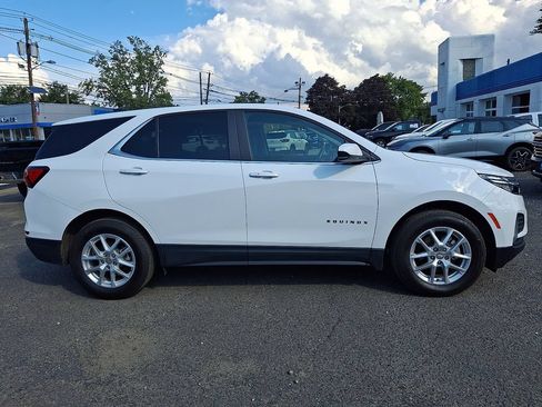 Used 2024 Chevrolet Equinox LT AWD/4WD image 9