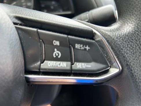 Used 2017 MAZDA MAZDA3 Sport FWD image 20