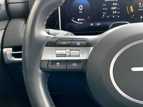 Used 2025 Hyundai Tucson Limited image 24