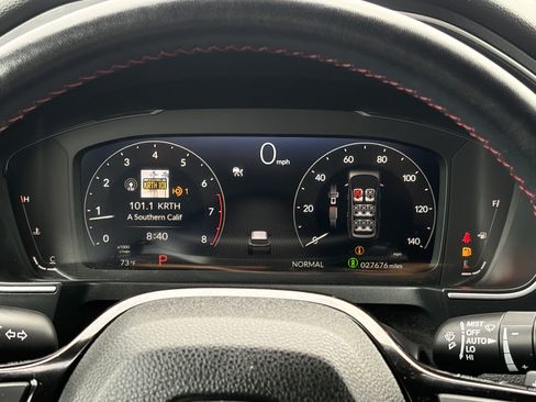 Used 2025 Honda Pilot Black Edition image 20
