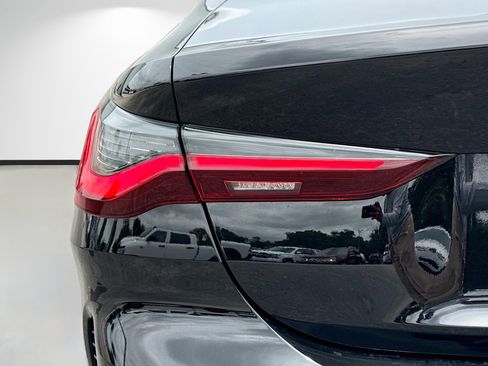 Used 2022 BMW 430i Coupe w/ Convenience Package RWD image 10
