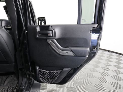 Used 2012 Jeep Wrangler Unlimited Sport image 21