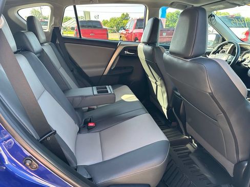 Used 2015 Toyota RAV4 Limited w/ Technology Package FWD image 6