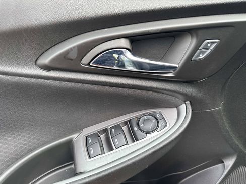 Used 2024 Chevrolet Malibu LT image 19