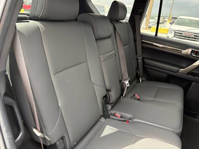 Used 2021 Lexus GX 460 Premium w/ Premium Package AWD/4WD image 11