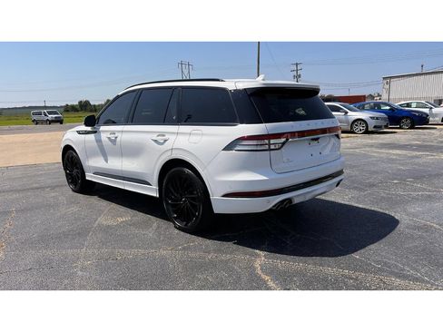 Used 2023 Lincoln Aviator Reserve w/ Equipment Group 201A AWD/4WD image 7