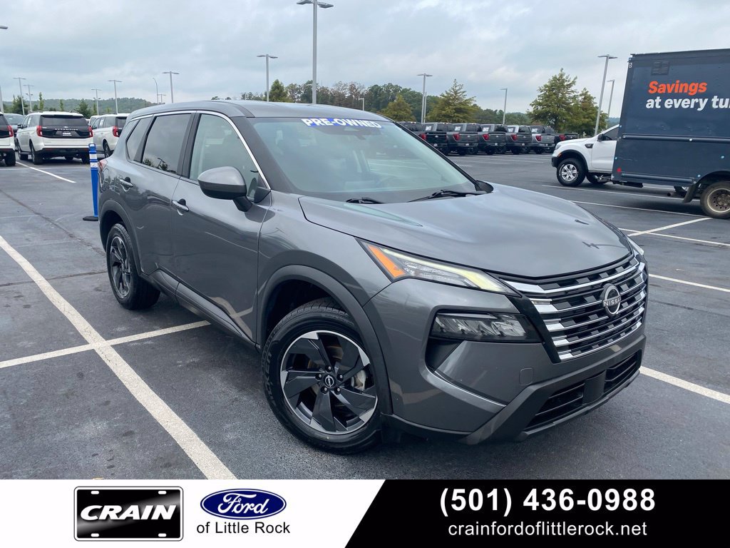 Used 2024 Nissan Rogue SV FWD image 1