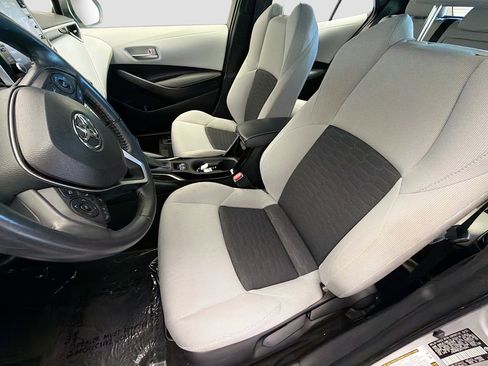 Used 2022 Toyota Corolla SE image 11
