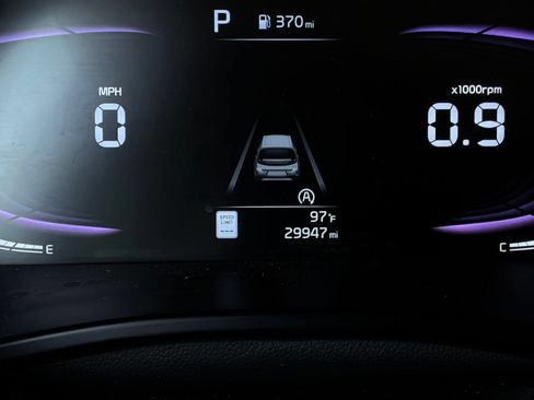Used 2025 Kia Soul LX w/ LX Technology Package FWD image 36