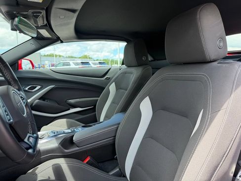 Used 2021 Chevrolet Camaro SS RWD image 17