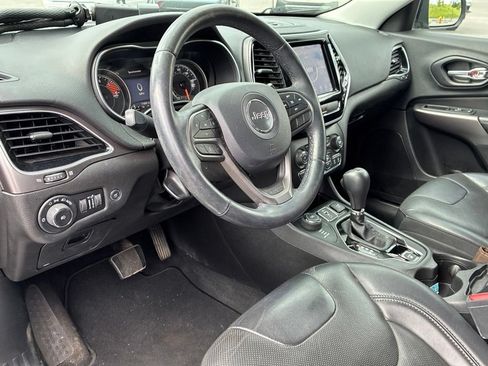 Used 2019 Jeep Cherokee Limited AWD/4WD image 18