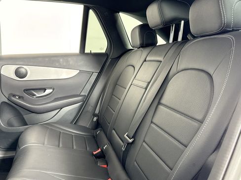 Used 2019 Mercedes-Benz GLC 300 4MATIC image 10