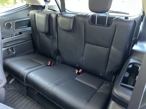 Used 2025 Subaru Ascent Bronze Edition w/ Onyx Package AWD/4WD image 24