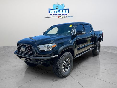 Used 2020 Toyota Tacoma TRD Off-Road AWD/4WD image 1