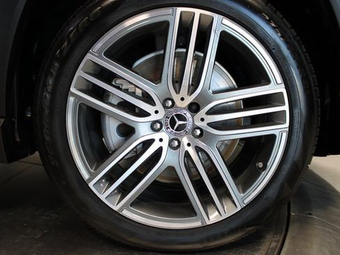 Used 2025 Mercedes-Benz GLS 450 GLS 450 4MATIC image 40