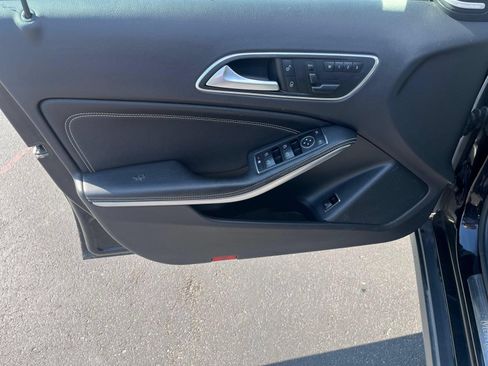 Used 2015 Mercedes-Benz GLA 250 4MATIC image 10
