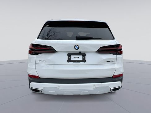 Used 2024 BMW X5 xDrive40i w/ Parking Assistance Package image 4