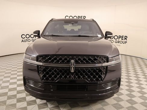 New 2025 Lincoln Navigator Reserve w/ Jet Appearance Package image 9