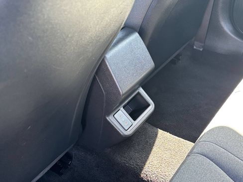 Used 2025 Kia K4 FWD image 23