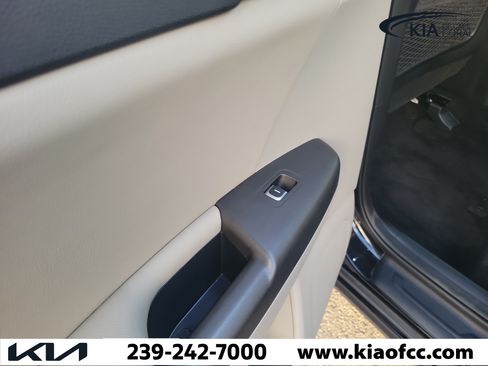 Certified 2021 Kia Sportage S FWD image 13