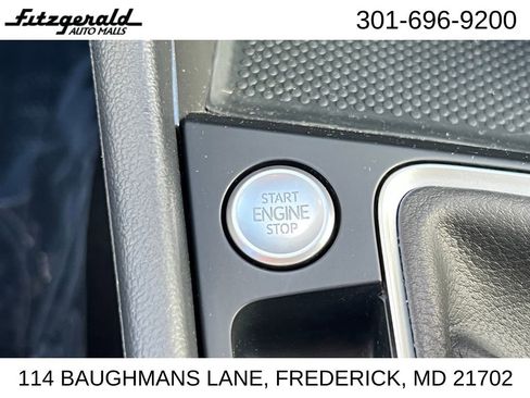 Used 2024 Volkswagen Jetta SE image 23