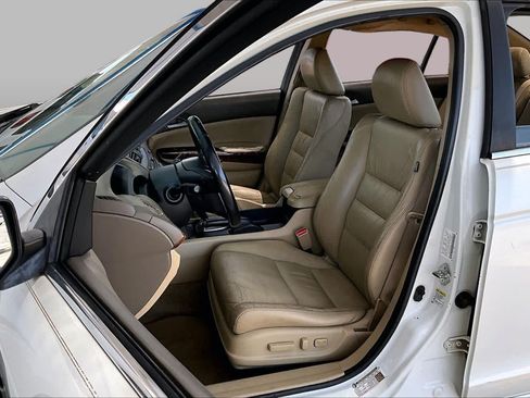 Used 2010 Honda Accord EX-L image 7