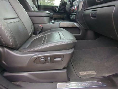 Used 2022 GMC Sierra 2500 Denali w/ Denali Ultimate Package image 25