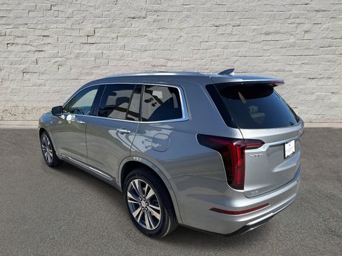 Certified 2025 Cadillac XT6 Premium Luxury image 7