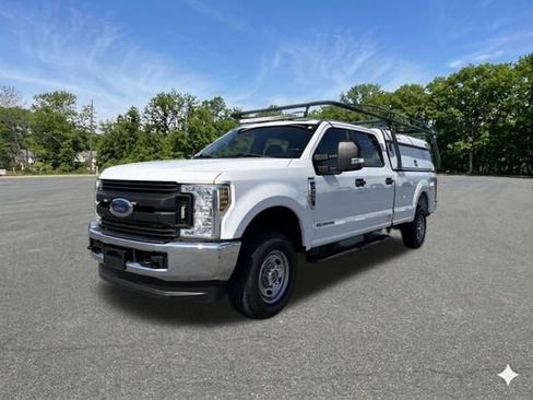 Used 2019 Ford F250 XL w/ Power Equipment Group AWD/4WD image 4