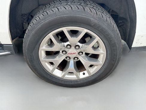 Used 2016 GMC Yukon XL SLT w/ Open Road Package RWD image 31