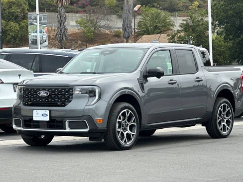 New 2026 Ford Maverick Lariat w/ 4K Tow Package AWD/4WD image 7