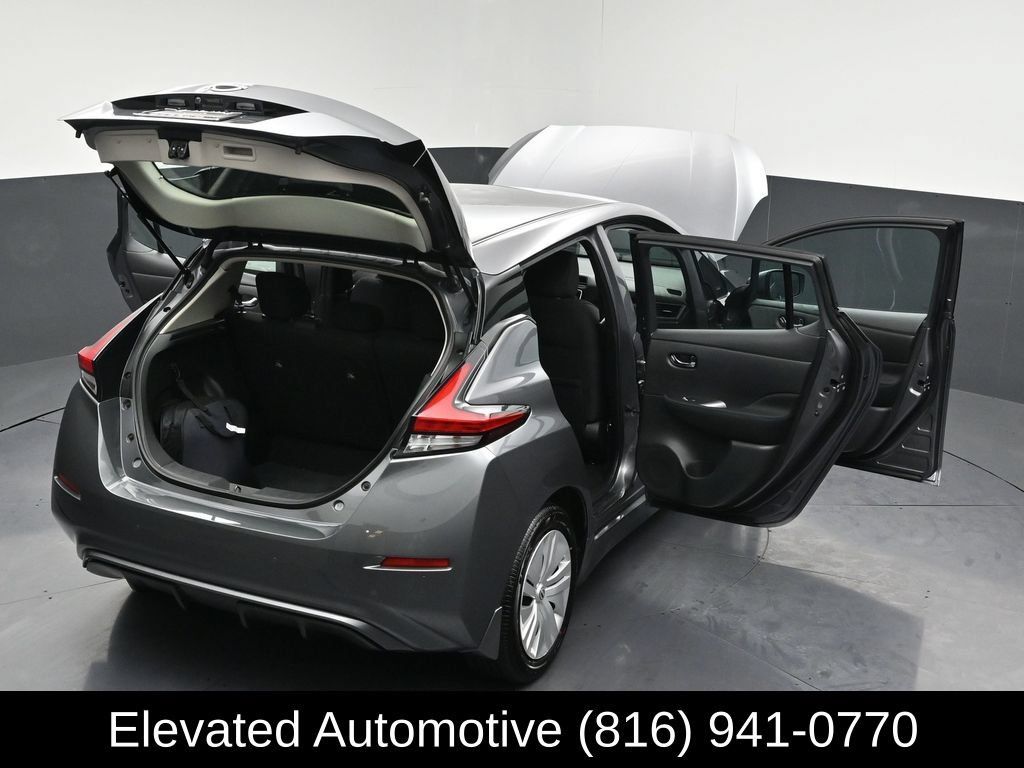 Used 2025 Nissan Leaf S FWD image 32