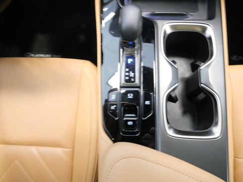 Certified 2025 Lexus NX 350h AWD w/ Luxury Package image 40