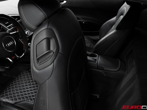 Used 2015 Audi R8 V10 image 38