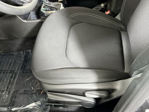 Used 2022 Jeep Renegade Altitude w/ Sun/Sound Group image 19