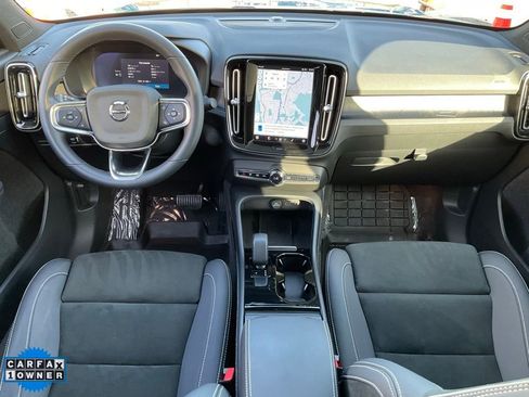 Used 2022 Volvo C40 P8 Recharge Ultimate image 36