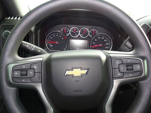 Certified 2022 Chevrolet Silverado 2500 Custom w/ Custom Value Package image 20
