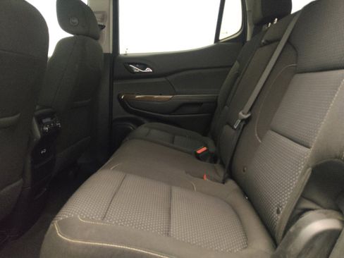 Used 2020 GMC Acadia SLE FWD image 18