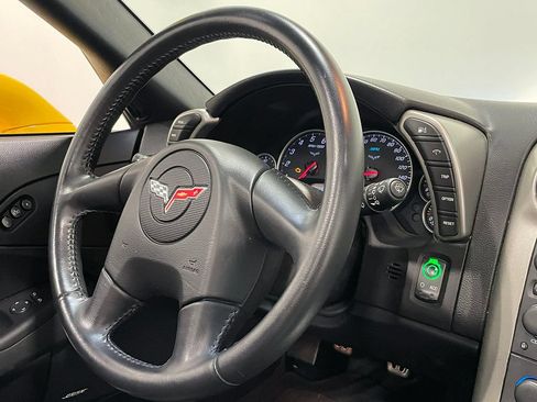 Used 2005 Chevrolet Corvette Convertible w/ Preferred Equipment Group RWD image 54