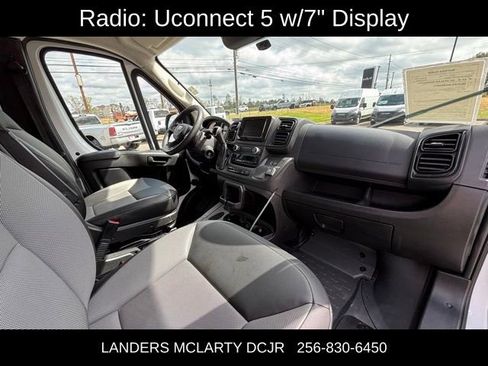 Used 2024 RAM ProMaster 2500 w/ Convenience Group image 9