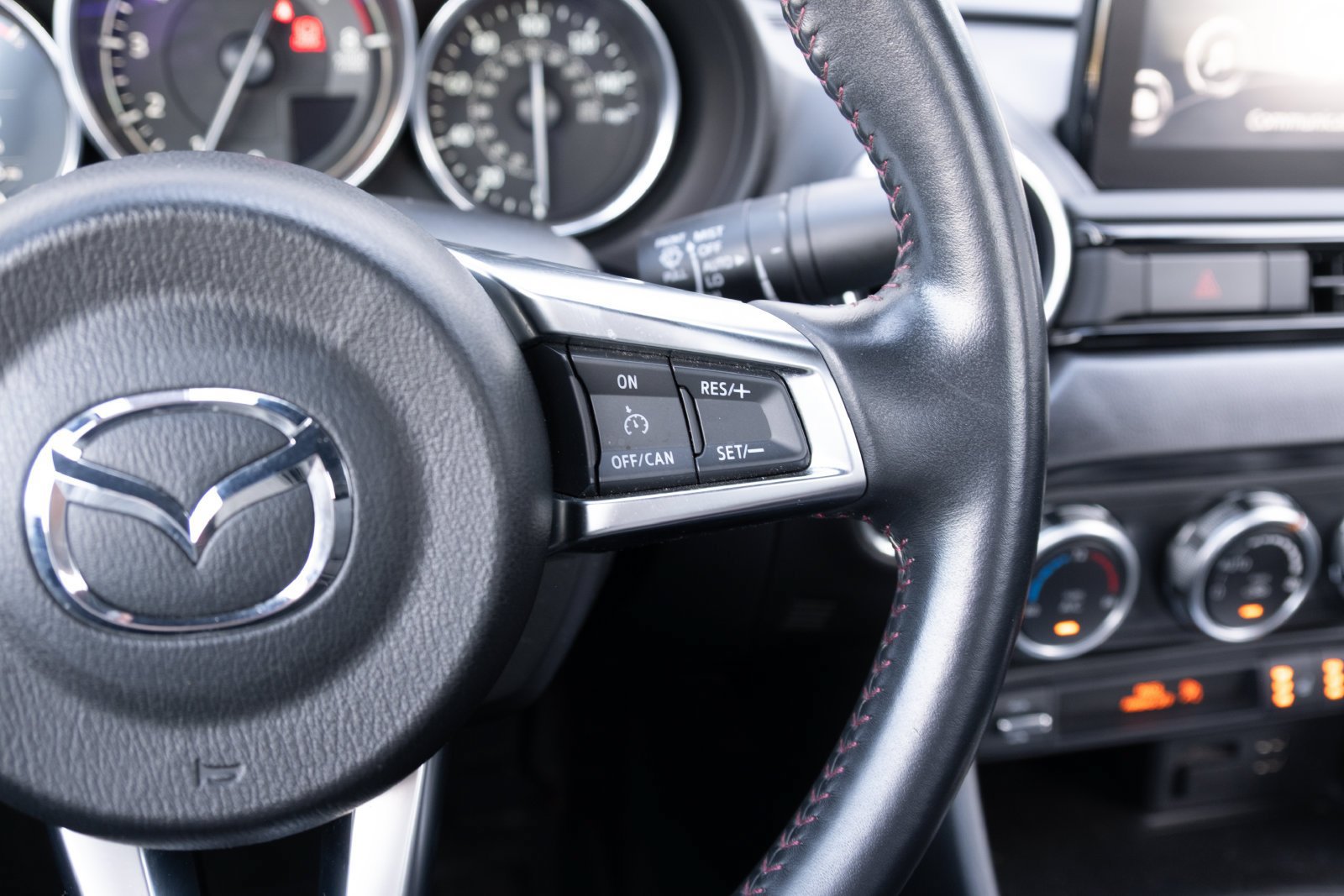 Used 2018 MAZDA MX-5 Miata RF Grand Touring RWD image 6