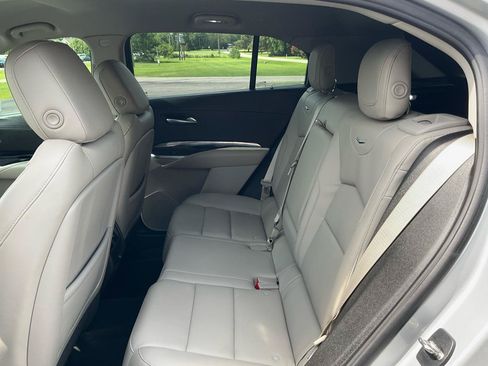 Used 2021 Cadillac XT4 Luxury FWD image 19