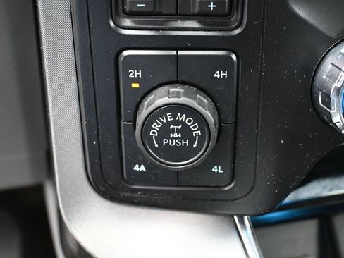 Used 2021 Ford F150 Limited image 28