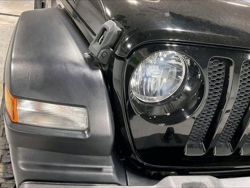 Used 2020 Jeep Wrangler Unlimited Sport image 38