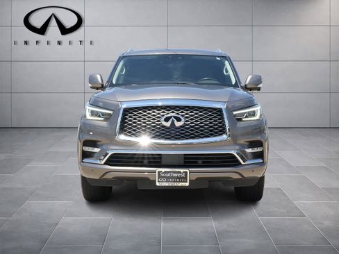 Used 2019 INFINITI QX80 Luxe AWD/4WD image 2